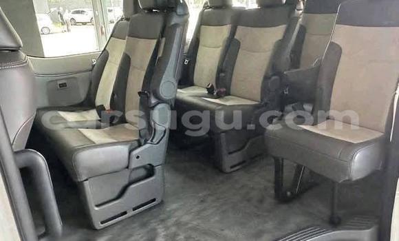 Buy Used Toyota Hiace White Car in Ouagadougou in Burkina Faso Buy Used Toyota Hiace White Car in Ouagadougou in Burkina Faso