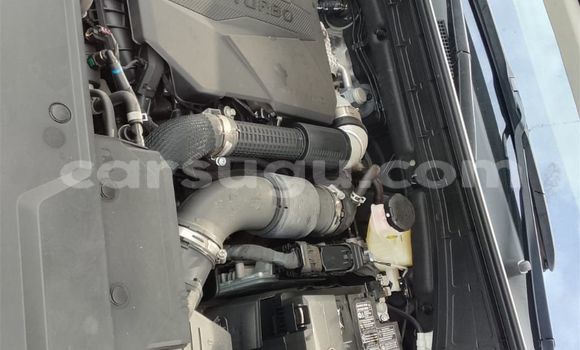 Acheter Occasion Voiture Hyundai Santa Fe Blanc à Ouagadougou, Burkina-Faso Acheter Occasion Voiture Hyundai Santa Fe Blanc à Ouagadougou, Burkina-Faso