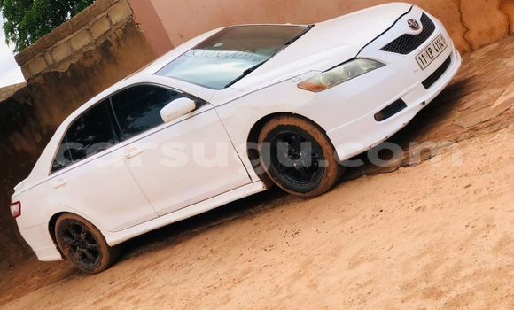 Acheter Occasion Voiture Toyota Camry Blanc à Ouagadougou, Burkina-Faso Acheter Occasion Voiture Toyota Camry Blanc à Ouagadougou, Burkina-Faso