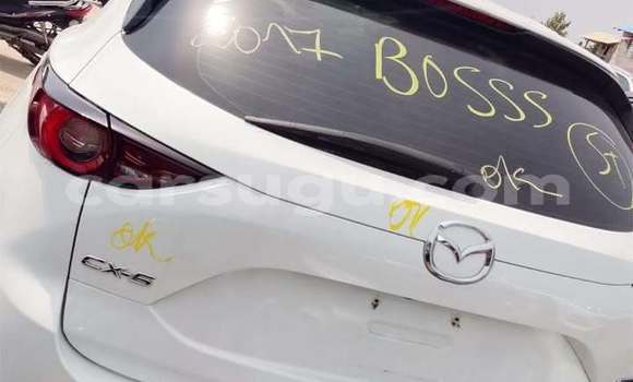 Acheter Occasion Voiture Mazda CX-5 Blanc à Ouagadougou, Burkina-Faso Acheter Occasion Voiture Mazda CX-5 Blanc à Ouagadougou, Burkina-Faso