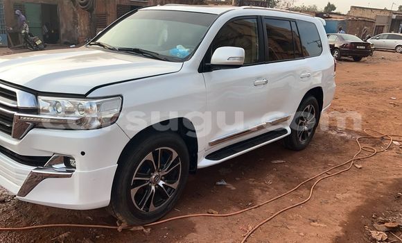 Buy Used Toyota Land Cruiser Prado White Car in Ouagadougou in Burkina Faso Buy Used Toyota Land Cruiser Prado White Car in Ouagadougou in Burkina Faso
