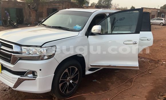Buy Used Toyota Land Cruiser Prado White Car in Ouagadougou in Burkina Faso Buy Used Toyota Land Cruiser Prado White Car in Ouagadougou in Burkina Faso