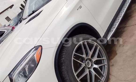 Acheter Occasion Voiture Mercedes-Benz GLE Blanc à Ouagadougou, Burkina-Faso Acheter Occasion Voiture Mercedes-Benz GLE Blanc à Ouagadougou, Burkina-Faso
