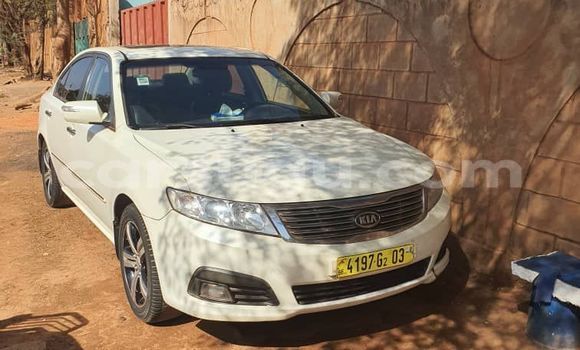 Acheter Occasion Voiture Kia Lotze Blanc à Ouagadougou, Burkina-Faso