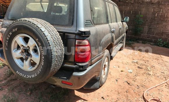 Acheter Occasion Voiture Toyota Land Cruiser Bleu à Ouagadougou, Burkina-Faso Acheter Occasion Voiture Toyota Land Cruiser Bleu à Ouagadougou, Burkina-Faso