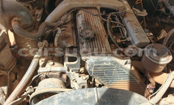 Acheter Occasion Voiture Toyota Land Cruiser Bleu à Ouagadougou, Burkina-Faso Acheter Occasion Voiture Toyota Land Cruiser Bleu à Ouagadougou, Burkina-Faso