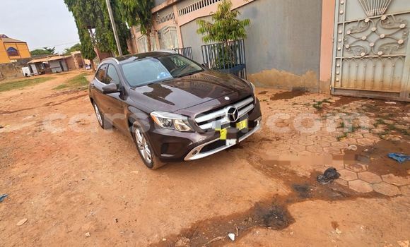 Acheter Occasion Voiture Mercedes-Benz 200 Noir à Ouagadougou, Burkina-Faso