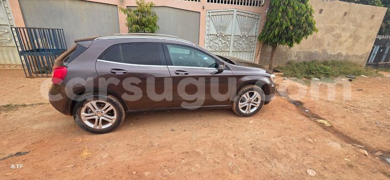 Big with watermark mercedes benz 200 burkina faso ouagadougou 11547