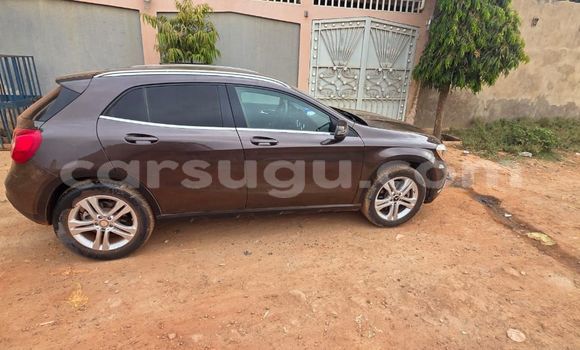 Acheter Occasion Voiture Mercedes-Benz 200 Noir à Ouagadougou, Burkina-Faso Acheter Occasion Voiture Mercedes-Benz 200 Noir à Ouagadougou, Burkina-Faso