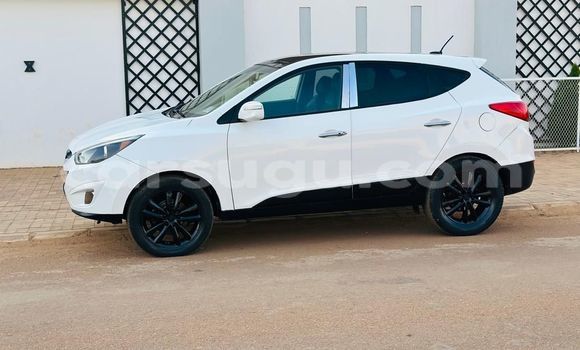 Acheter Occasion Voiture Hyundai Tucson Blanc à Ouagadougou, Burkina-Faso Acheter Occasion Voiture Hyundai Tucson Blanc à Ouagadougou, Burkina-Faso