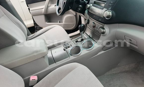 Acheter Occasion Voiture Toyota Highlander Noir à Ouagadougou, Burkina-Faso Acheter Occasion Voiture Toyota Highlander Noir à Ouagadougou, Burkina-Faso