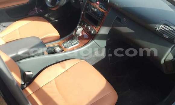 Acheter Occasion Voiture Mercedes-Benz GLC Coupe Noir à Ouagadougou, Burkina-Faso Acheter Occasion Voiture Mercedes-Benz GLC Coupe Noir à Ouagadougou, Burkina-Faso