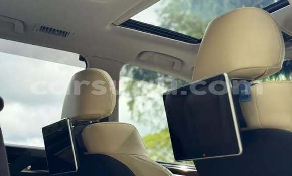 Buy Used Lexus LX 570 White Car in Ouagadougou in Burkina Faso Buy Used Lexus LX 570 White Car in Ouagadougou in Burkina Faso