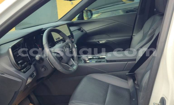 Acheter Occasion Voiture Lexus RX 350 Blanc à Ouagadougou, Burkina-Faso Acheter Occasion Voiture Lexus RX 350 Blanc à Ouagadougou, Burkina-Faso