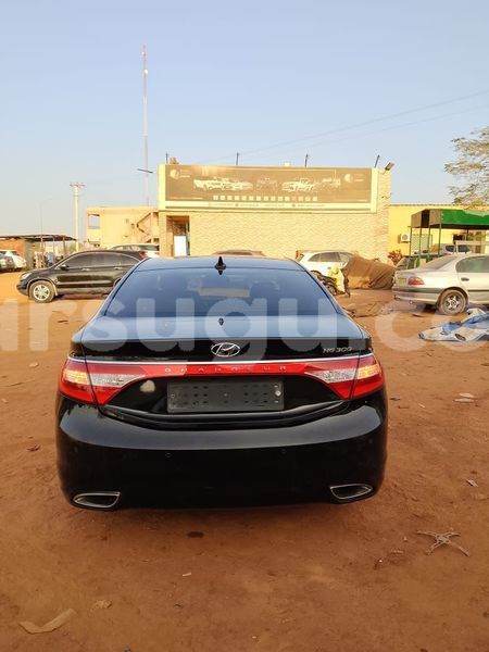 Big with watermark hyundai grandeur burkina faso ouagadougou 11569