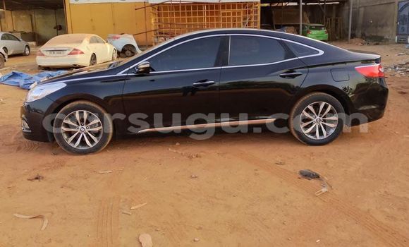 Acheter Occasion Voiture Hyundai Grandeur Noir à Ouagadougou, Burkina-Faso Acheter Occasion Voiture Hyundai Grandeur Noir à Ouagadougou, Burkina-Faso