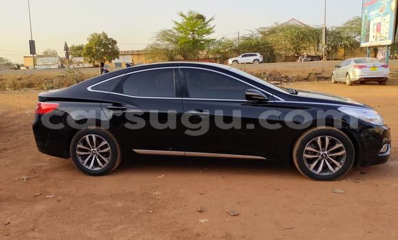 Acheter Occasion Voiture Hyundai Grandeur Noir à Ouagadougou, Burkina-Faso Acheter Occasion Voiture Hyundai Grandeur Noir à Ouagadougou, Burkina-Faso