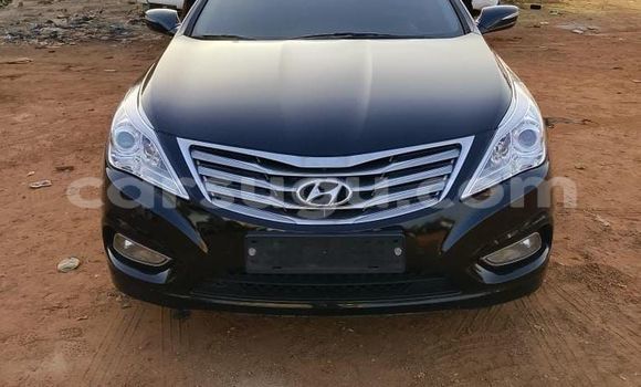 Acheter Occasion Voiture Hyundai Grandeur Noir à Ouagadougou, Burkina-Faso Acheter Occasion Voiture Hyundai Grandeur Noir à Ouagadougou, Burkina-Faso