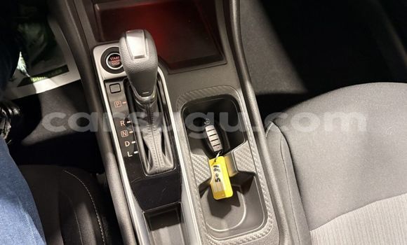 Acheter Occasion Voiture Nissan Sentra Bleu à Ouagadougou, Burkina-Faso Acheter Occasion Voiture Nissan Sentra Bleu à Ouagadougou, Burkina-Faso