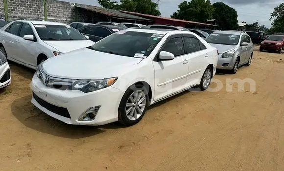 Acheter Occasion Voiture Toyota Camry Blanc à Fada N'gourma, Burkina-Faso Acheter Occasion Voiture Toyota Camry Blanc à Fada N'gourma, Burkina-Faso