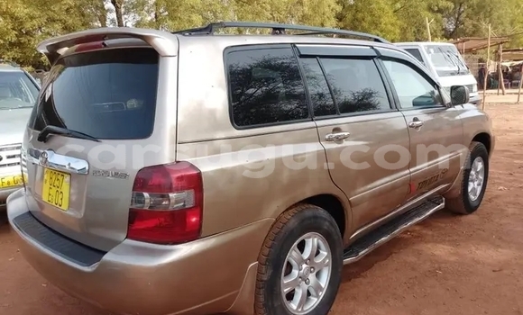 Acheter Occasion Voiture Toyota Highlander Autre à Ouagadougou, Burkina-Faso Acheter Occasion Voiture Toyota Highlander Autre à Ouagadougou, Burkina-Faso