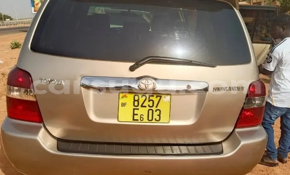 Acheter Occasion Voiture Toyota Highlander Autre à Ouagadougou, Burkina-Faso Acheter Occasion Voiture Toyota Highlander Autre à Ouagadougou, Burkina-Faso