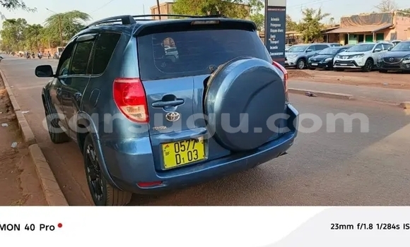 Acheter Occasion Voiture Toyota RAV4 Bleu à Ouagadougou, Burkina-Faso Acheter Occasion Voiture Toyota RAV4 Bleu à Ouagadougou, Burkina-Faso