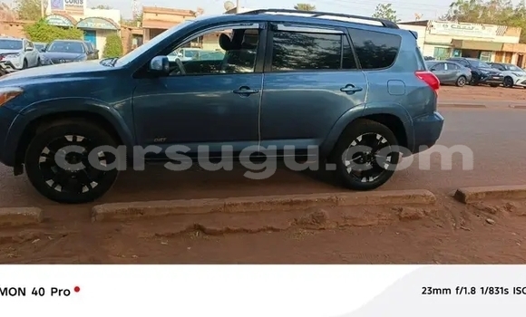 Acheter Occasion Voiture Toyota RAV4 Bleu à Ouagadougou, Burkina-Faso Acheter Occasion Voiture Toyota RAV4 Bleu à Ouagadougou, Burkina-Faso