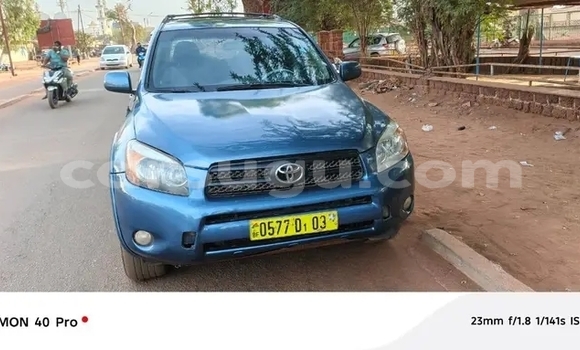 Acheter Occasion Voiture Toyota RAV4 Bleu à Ouagadougou, Burkina-Faso Acheter Occasion Voiture Toyota RAV4 Bleu à Ouagadougou, Burkina-Faso