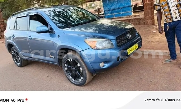 Acheter Occasion Voiture Toyota RAV4 Bleu à Ouagadougou, Burkina-Faso Acheter Occasion Voiture Toyota RAV4 Bleu à Ouagadougou, Burkina-Faso