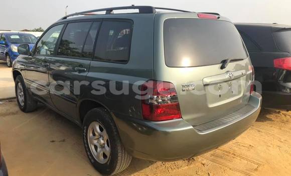 Acheter Occasion Voiture Toyota Highlander Vert à Ouagadougou, Burkina-Faso Acheter Occasion Voiture Toyota Highlander Vert à Ouagadougou, Burkina-Faso