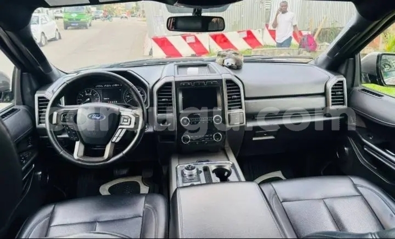 Big with watermark ford expedition bale boromo 11608