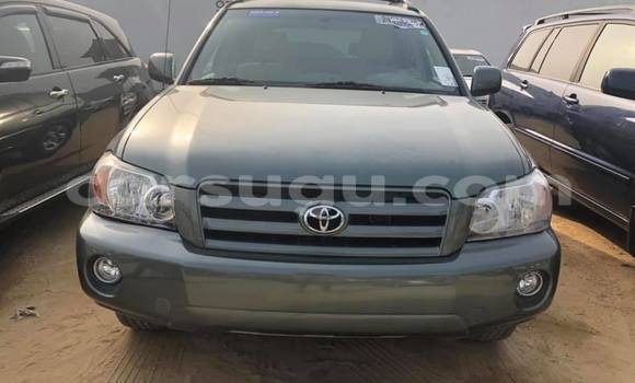 Acheter Occasion Voiture Toyota Highlander Vert à Ouagadougou, Burkina-Faso Acheter Occasion Voiture Toyota Highlander Vert à Ouagadougou, Burkina-Faso