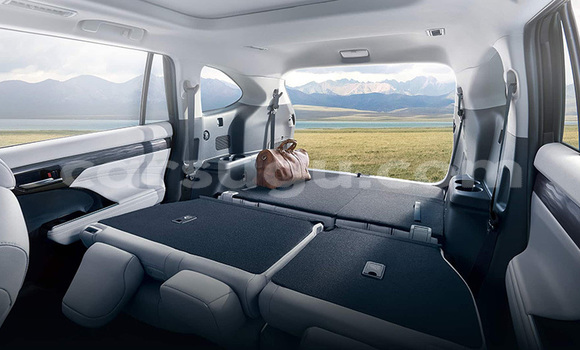 Sayi Sabo Toyota Highlander White Mota in Kongoussi a Bam Sayi Sabo Toyota Highlander White Mota in Kongoussi a Bam