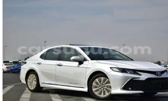 Buy Used Toyota Camry White Car in Ouagadougou in Burkina Faso Buy Used Toyota Camry White Car in Ouagadougou in Burkina Faso