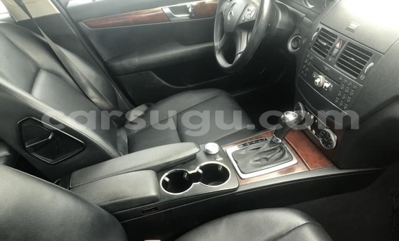 Acheter Occasion Voiture Mercedes Viano Gris à Ouagadougou, Burkina-Faso Acheter Occasion Voiture Mercedes Viano Gris à Ouagadougou, Burkina-Faso