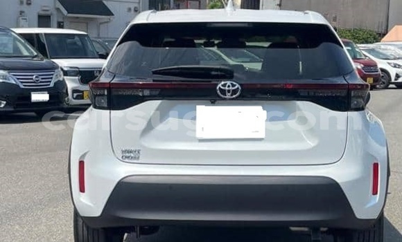 Acheter Occasion Voiture Toyota Yaris Blanc à Ouagadougou, Burkina-Faso Acheter Occasion Voiture Toyota Yaris Blanc à Ouagadougou, Burkina-Faso