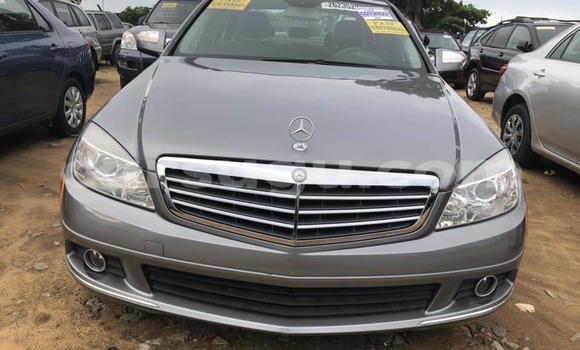 Acheter Occasion Voiture Mercedes Viano Gris à Ouagadougou, Burkina-Faso Acheter Occasion Voiture Mercedes Viano Gris à Ouagadougou, Burkina-Faso