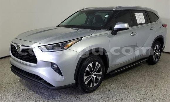 Acheter Occasion Voiture Toyota Highlander Gris à Ouagadougou, Burkina-Faso Acheter Occasion Voiture Toyota Highlander Gris à Ouagadougou, Burkina-Faso