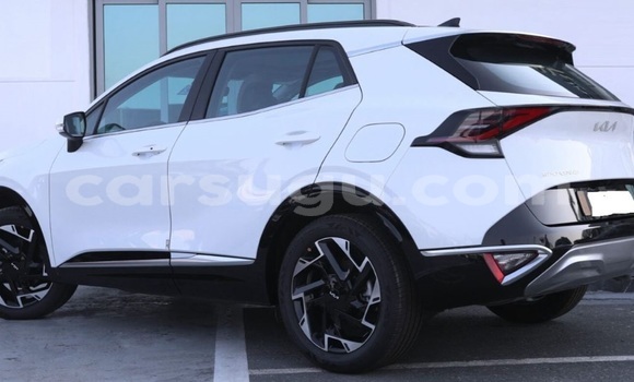 Sayi Na hannu Kia Sportage White Mota in Ouagadougou a Burkina Faso Sayi Na hannu Kia Sportage White Mota in Ouagadougou a Burkina Faso