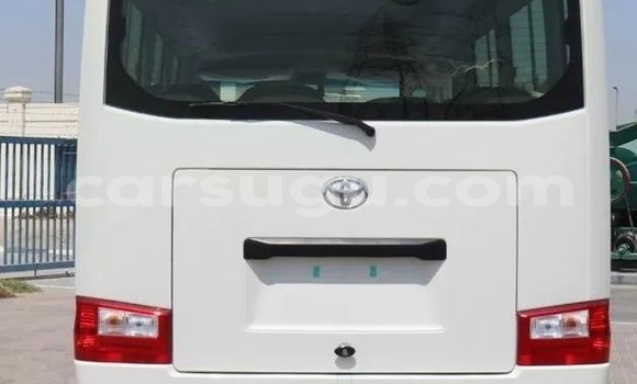 Acheter Occasion Voiture Toyota Coaster Blanc à Ouagadougou, Burkina-Faso Acheter Occasion Voiture Toyota Coaster Blanc à Ouagadougou, Burkina-Faso
