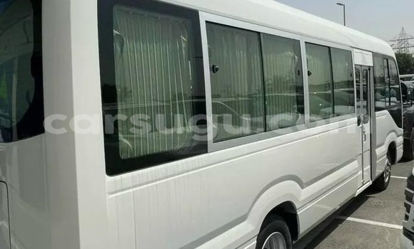 Acheter Occasion Voiture Toyota Coaster Blanc à Ouagadougou, Burkina-Faso Acheter Occasion Voiture Toyota Coaster Blanc à Ouagadougou, Burkina-Faso