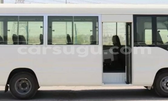 Acheter Occasion Voiture Toyota Coaster Blanc à Ouagadougou, Burkina-Faso Acheter Occasion Voiture Toyota Coaster Blanc à Ouagadougou, Burkina-Faso