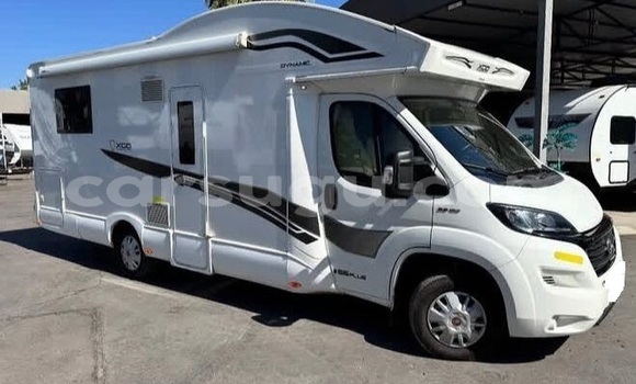 Acheter Occasion Voiture Fiat 900T Blanc à Ouagadougou, Burkina-Faso
