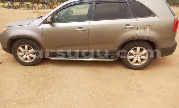 Sayi Na hannu Kia Sorento Azurfa Mota in Ouagadougou a Burkina Faso Sayi Na hannu Kia Sorento Azurfa Mota in Ouagadougou a Burkina Faso