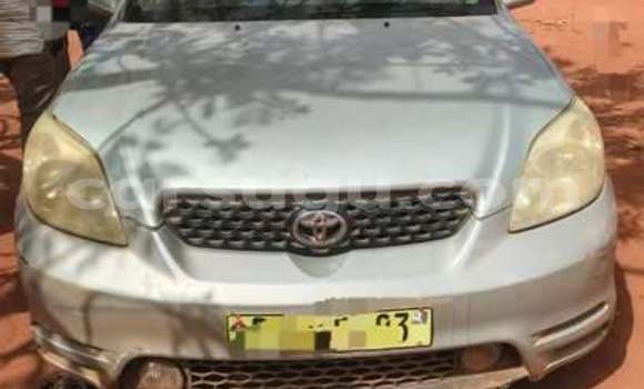 Acheter Occasion Voiture Toyota Matrix Gris à Ouagadougou, Burkina-Faso