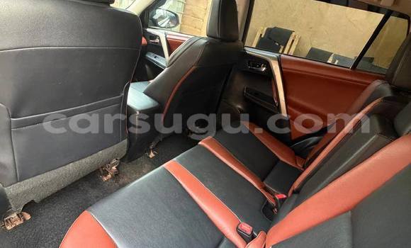 Sayi Na hannu Toyota RAV4 Azurfa Mota in Ouagadougou a Burkina Faso Sayi Na hannu Toyota RAV4 Azurfa Mota in Ouagadougou a Burkina Faso