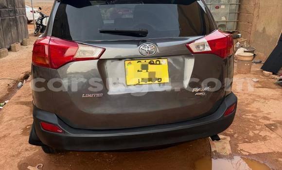 Sayi Na hannu Toyota RAV4 Azurfa Mota in Ouagadougou a Burkina Faso Sayi Na hannu Toyota RAV4 Azurfa Mota in Ouagadougou a Burkina Faso