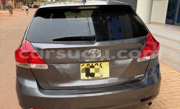 Sayi Na hannu Toyota Venza Azurfa Mota in Ouagadougou a Burkina Faso Sayi Na hannu Toyota Venza Azurfa Mota in Ouagadougou a Burkina Faso