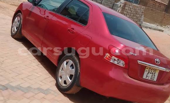 Sayi Na hannu Toyota Yaris Red Mota in Ouagadougou a Burkina Faso Sayi Na hannu Toyota Yaris Red Mota in Ouagadougou a Burkina Faso